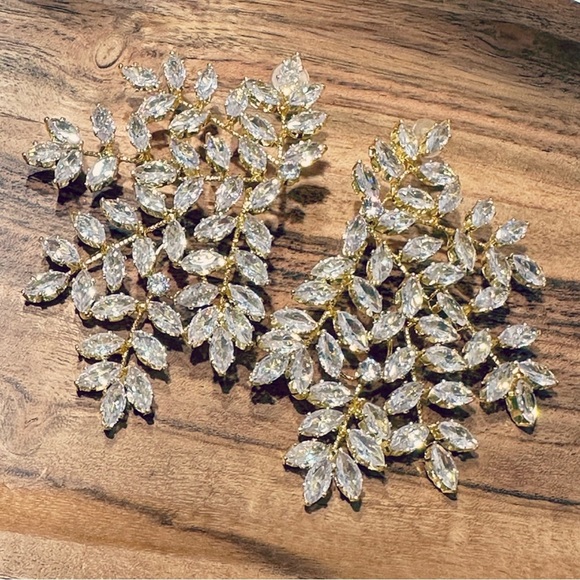 Marquise Crystal & Gold Leaf / Branch Explosion Statement Earrings - Picture 1 of 11